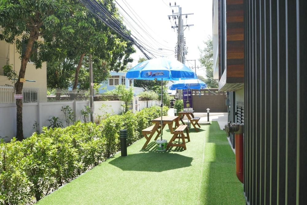 Q Space Residence Bangkok Kültér fotó
